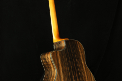 Brune Teinte antique vernis mat